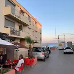 Magnifique Appartement, Face A La